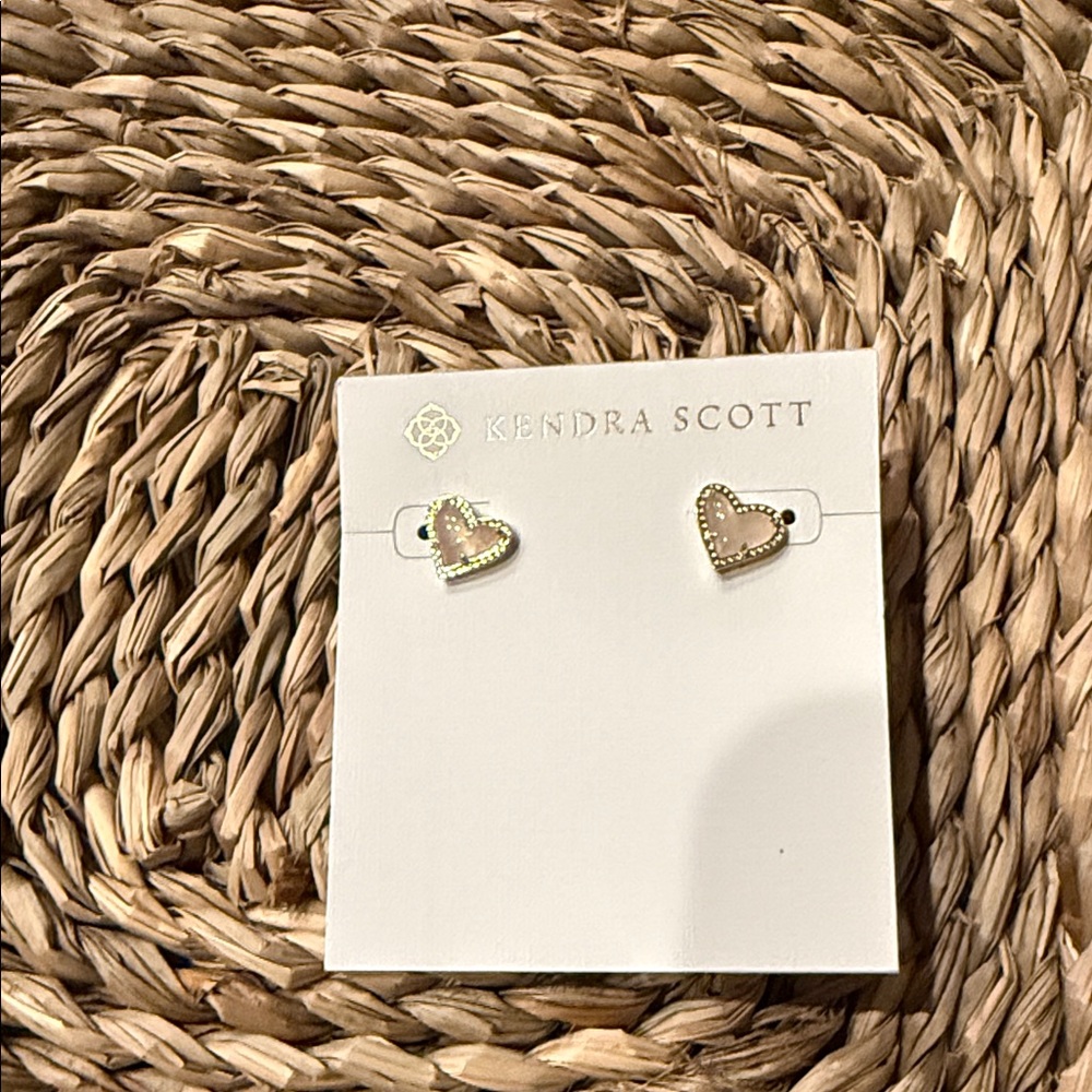 Kendra Scott Rose Quartz and Gold Heart Stud Earrings
